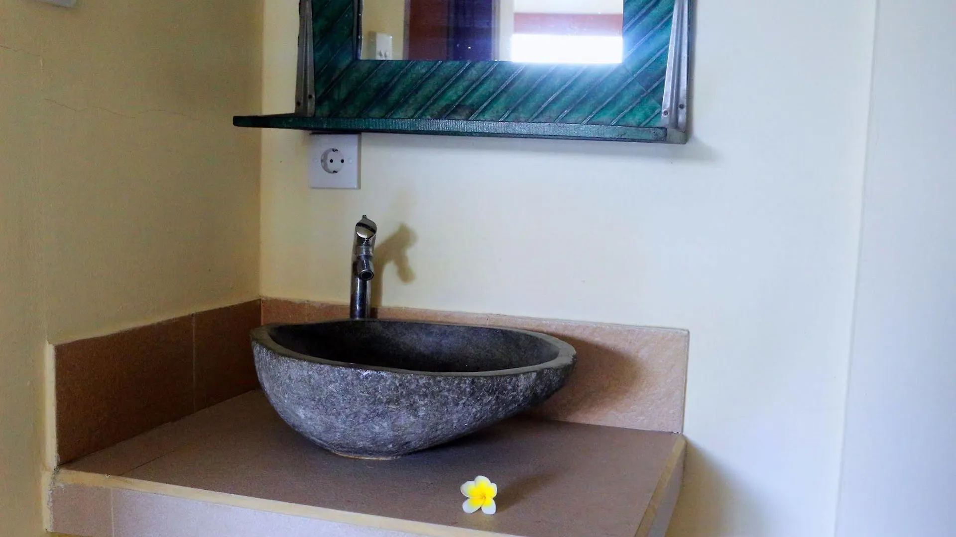 Citrus Tree B&B - Shana Ubud  Guest house